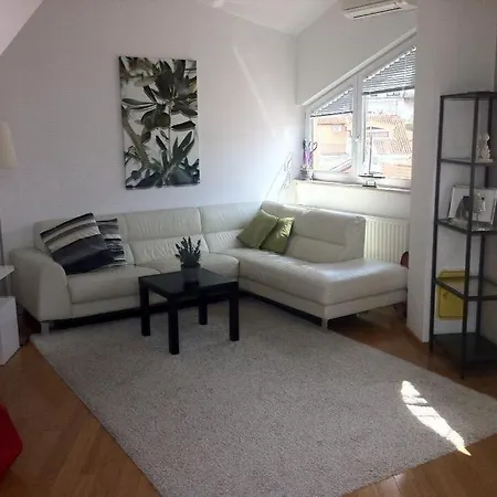 Penthouse Spomenka Floor On Apartamento *