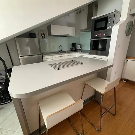 Penthouse Spomenka Floor On Apartamento Podgora