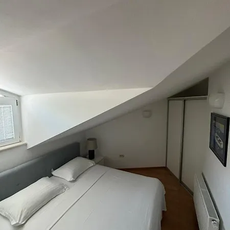Penthouse Spomenka Floor On * Podgora