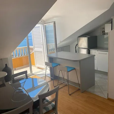 Penthouse Spomenka Floor On * Podgora