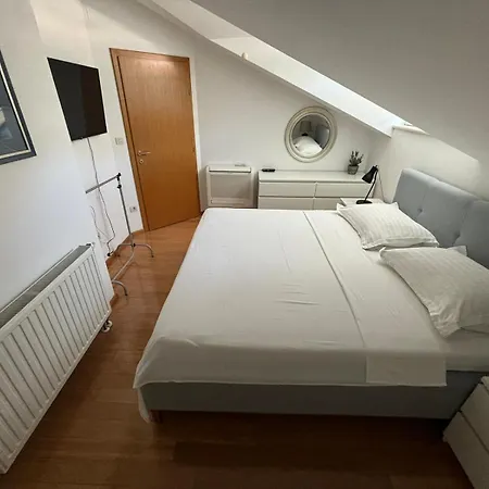 Penthouse Spomenka Floor On