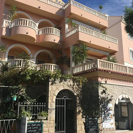 Penthouse Spomenka Floor On * Podgora